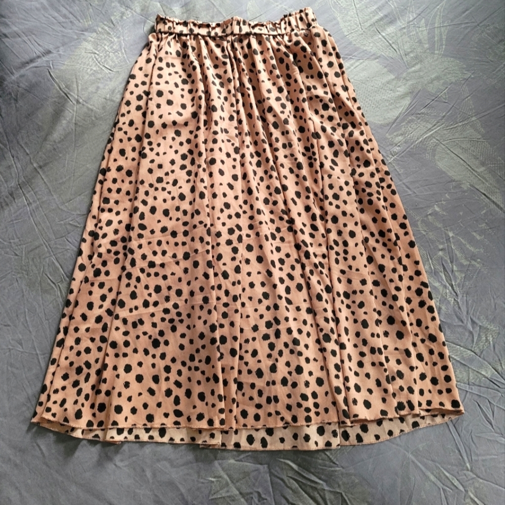 NWOT⭐️SHEIN Blush Animal Print Skirt⭐️